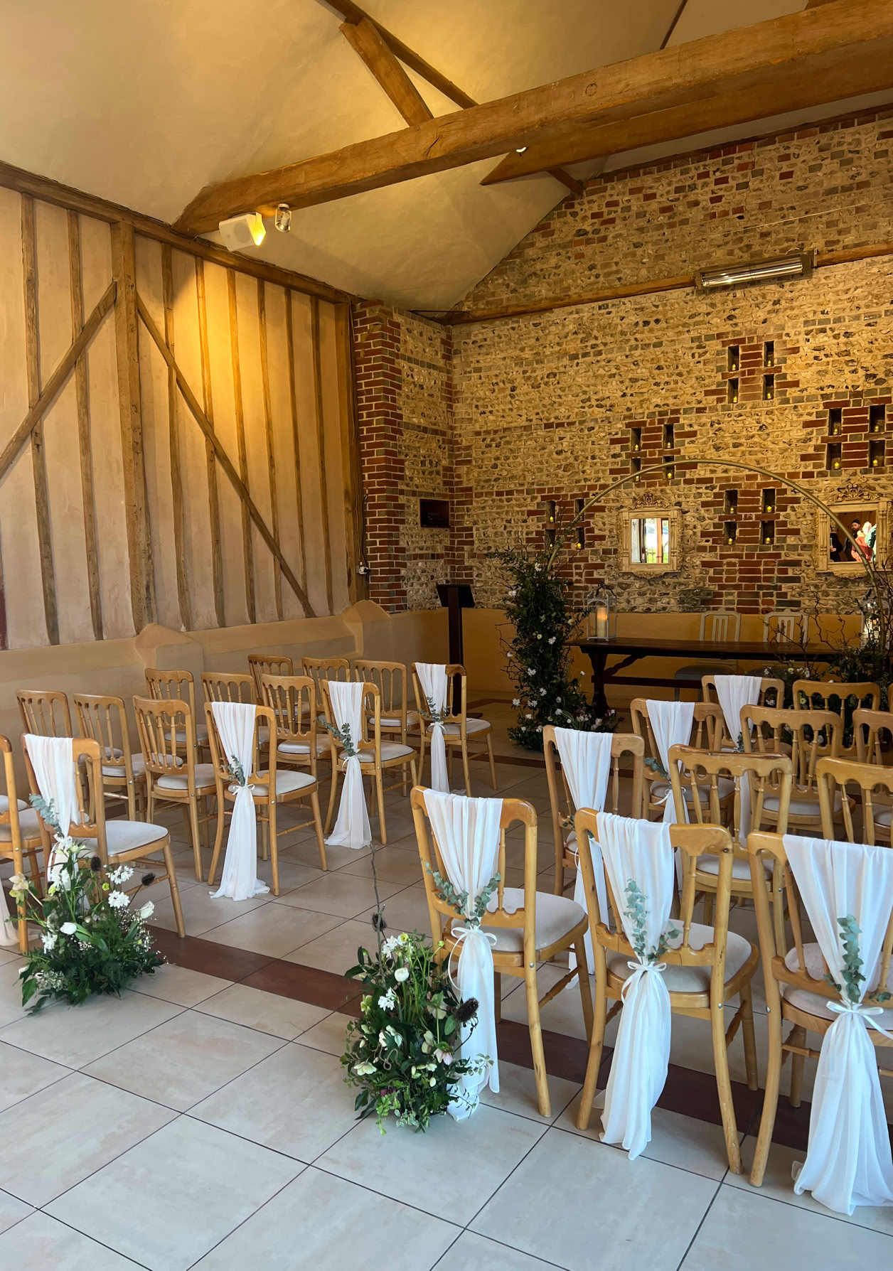 Rose and Ammi meadow display 